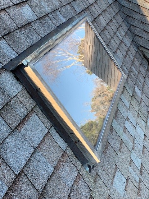 Slide of Luna Roofing