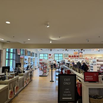 King Arthur Baking Company - Bakeries Near Me - Norwich, Vermont