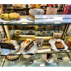 Margie's Candies - Margie's Candies.Montrose Ave,Chicago, IL .Old School (Since1921) Ice Cream /Candy Shop Great Staff Great Friendly Service.Cool!