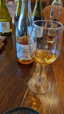 Bodegas RE by null
