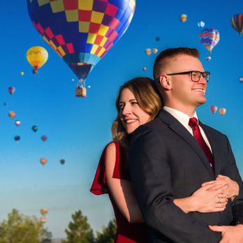 Ponic Photography - Engagement Photography at the Albuquerque Balloon Fiesta - Session Photography Near Me - Albuquerque, New Mexico Ponic Photography - Engagement Photography at the Albuquerque Balloon Fiesta - Session Photography Near Me - Albuquerque, New Mexico