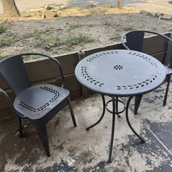 White Rock Coffee - Preston Hollow - Outside seating