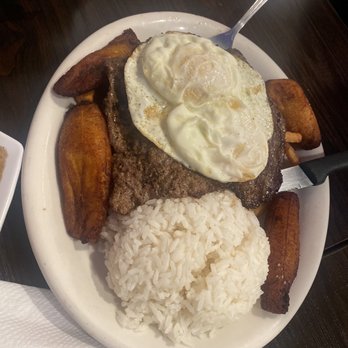 Baileys Peruvian Cuisine - Peruvian Near Me - Whittier, California