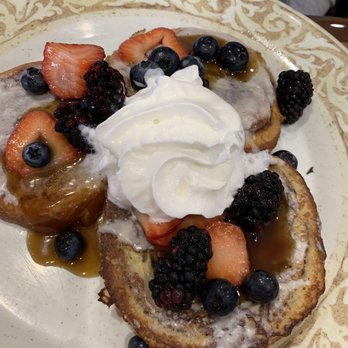 Another Broken Egg Cafe - Cafes Near Me - Lake Mary, Florida