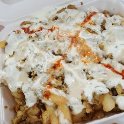 Taza Xpress - Chicken shawarma fries regular size