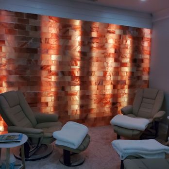 The Salt Center: Float & Wellness Spa - Seating is comfortable. - Massage Near Me - Alpharetta, Georgia
