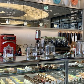 Bouchée Patisserie - Welcome to the patisserie - Patisserie/Cake Shop Near Me - Houston, Texas