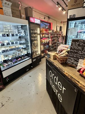 Emma Hearth & Market by null