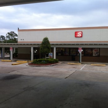 Speedway - Store front view from the pumps. - Gas Stations Near Me - Ormond Beach, Florida Speedway - Store front view from the pumps. - Gas Stations Near Me - Ormond Beach, Florida