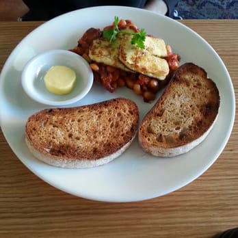 Forage Cafe - Smokey cannelloni beans with chorizo & haloumi - Cafes Near Me - Auckland, AUK Forage Cafe - Smokey cannelloni beans with chorizo & haloumi - Cafes Near Me - Auckland, AUK