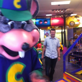 Chuck E. Cheese - Pizza Near Me - Orange, Connecticut