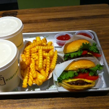 Shake Shack Coral Gables - Burger & fries - Burgers Near Me - Coral Gables, Florida Shake Shack Coral Gables - Burger & fries - Burgers Near Me - Coral Gables, Florida