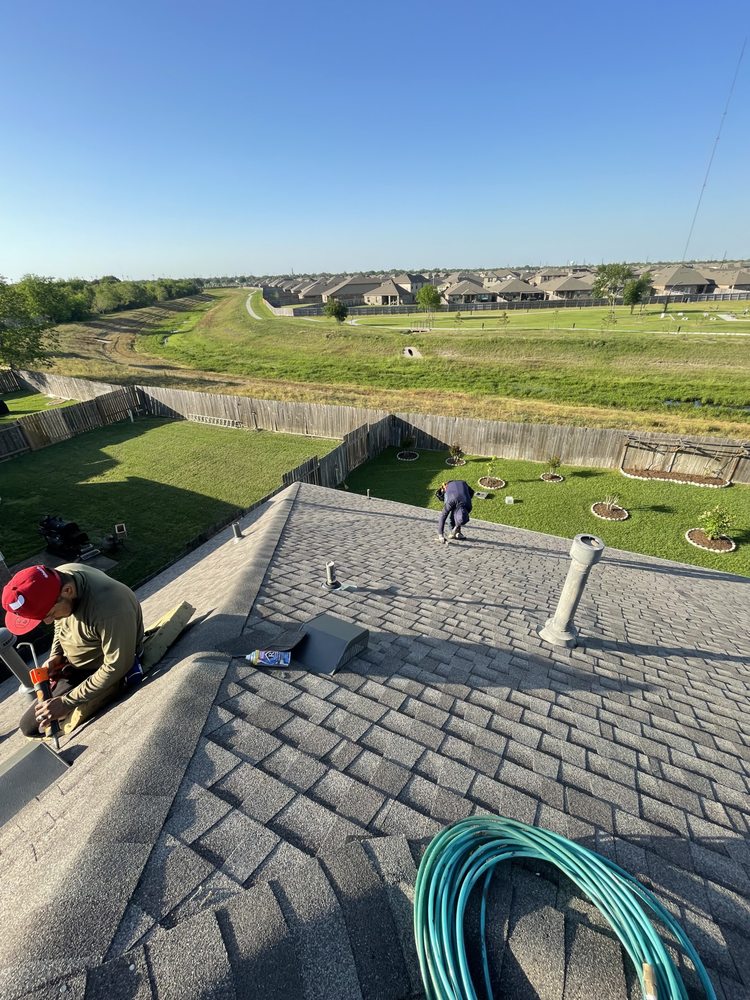 Slide of Tony Mendoza