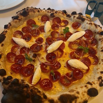 Social Corner - Pepperoni E Pizza - Pizza Near Me - Vancouver, British Columbia