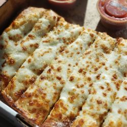 Stoner's Pizza Joint - Small order of cheesestix