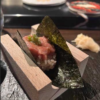 1033 Omakase - Wine Bars Near Me - Milwaukee, Wisconsin