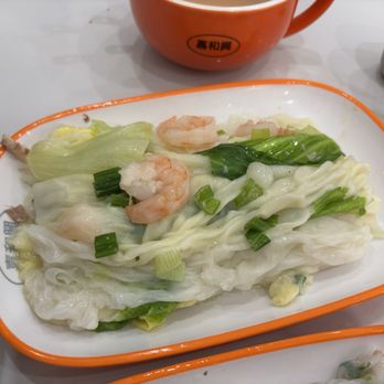 Noriega Star Restaurant - Shrimp rice noodle rolls with lettuce & green onion & egg added for $1 - Chinese Near Me - San Francisco, California Noriega Star Restaurant - Shrimp rice noodle rolls with lettuce & green onion & egg added for $1 - Chinese Near Me - San Francisco, California