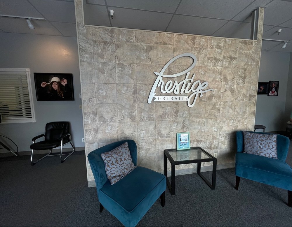 PRESTIGE PORTRAITS BY LIFETOUCH Updated October 2024 10 Photos & 13