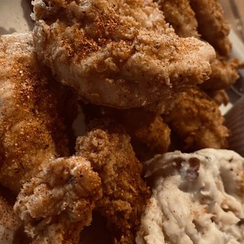 Rafferty's Restaurant & Bar - Fried Chicken Finger Platter - Originalchicken - American Near Me - Lexington, Kentucky