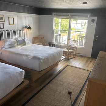 Bluebird Ocean Point Inn - Room accommodation. - Resorts Near Me - East Boothbay, Maine Bluebird Ocean Point Inn - Room accommodation. - Resorts Near Me - East Boothbay, Maine