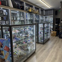 Crossroads Smoke Shop