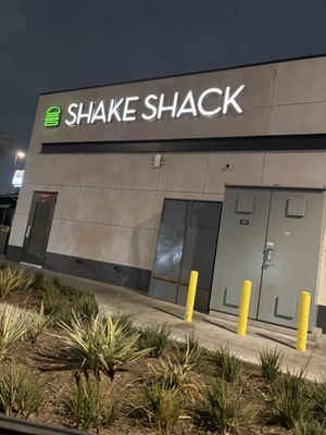 Shake Shack Torrance by null