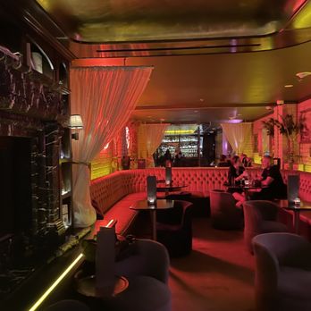 The Peacock Lounge - Another cozy area - Lounges Near Me - Savannah, Georgia