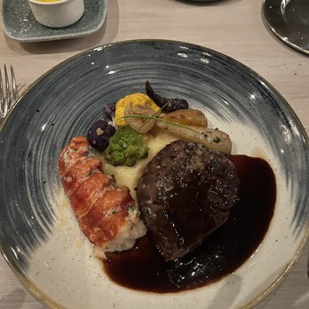 Narcoossee's - Surf and turf - New American Near Me - Lake Buena Vista, Florida Narcoossee's - Surf and turf - New American Near Me - Lake Buena Vista, Florida