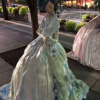 Fountain Square - Music Venues Near Me - Cincinnati, Ohio