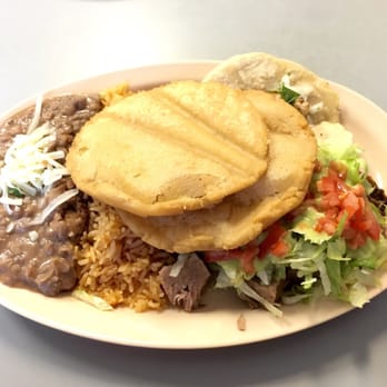 Carnitas Michoacan - Gordita y taco combinacion - New American Near Me - Edmond, Oklahoma Carnitas Michoacan - Gordita y taco combinacion - New American Near Me - Edmond, Oklahoma