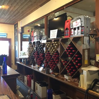 Falkner Winery - The tasting room - Wineries Near Me - Temecula, California