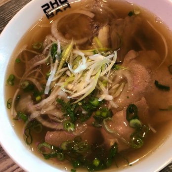 Pho Bar Vietnamese Kitchen - Pho with eye round steak and brisket - Vietnamese Near Me - Davie, Florida Pho Bar Vietnamese Kitchen - Pho with eye round steak and brisket - Vietnamese Near Me - Davie, Florida