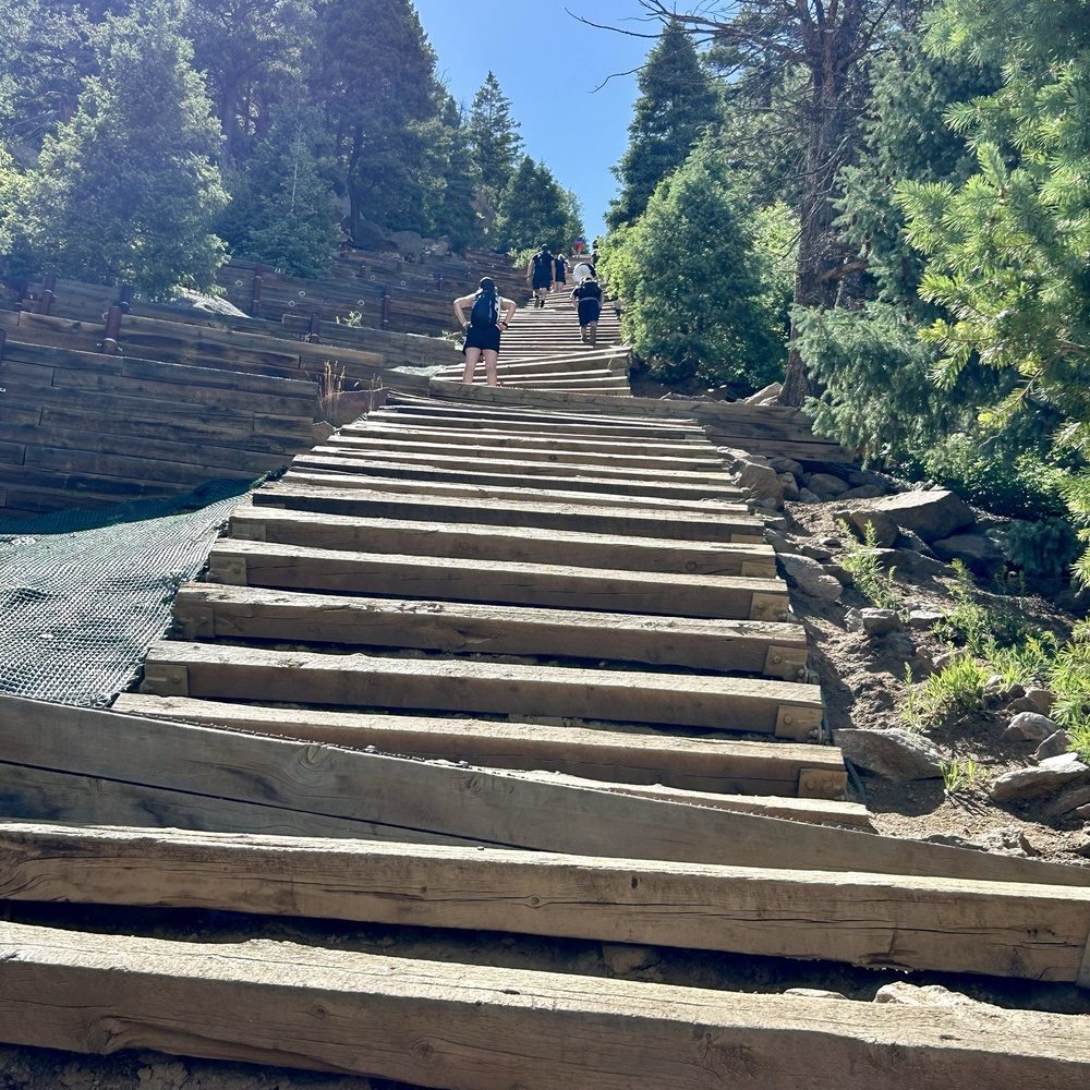 Manitou Incline - These steps can appear daunting, but you have to challenge yourself! - Hiking Near Me