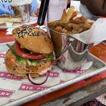 Big Pink - Pink Daddy Mack Burger - Pizza Near Me - Miami Beach, Florida