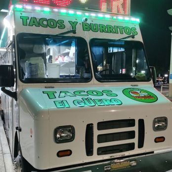 Tacos El Güero - Front of truck - Tacos Near Me - Arcadia, California