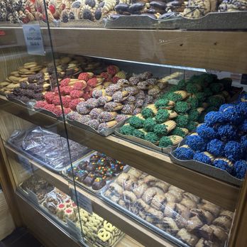 Madonia Brothers Bakery - Bakeries Near Me - Bronx, New York Madonia Brothers Bakery - Bakeries Near Me - Bronx, New York