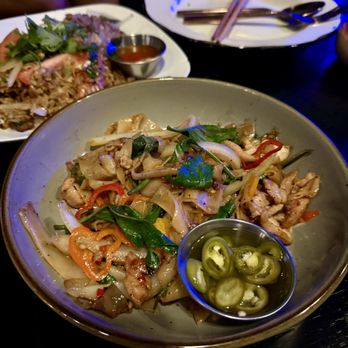Street to Kitchen - Chicken Drunken Noodles - Thai Near Me - Houston, Texas Street to Kitchen - Chicken Drunken Noodles - Thai Near Me - Houston, Texas