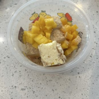 Hui Lau Shan - Mango Crisp - Desserts Near Me - Austin, Texas Hui Lau Shan - Mango Crisp - Desserts Near Me - Austin, Texas