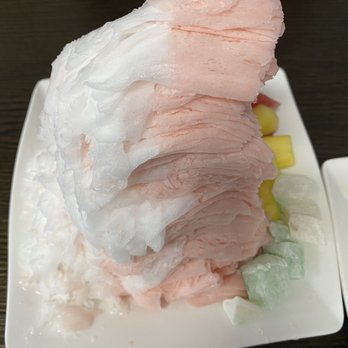 Frostcity - Lychee & Watermelon - Desserts Near Me - Honolulu, Hawaii Frostcity - Lychee & Watermelon - Desserts Near Me - Honolulu, Hawaii
