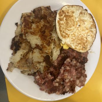Uncle John’s Cafe - Corned Beef Hash with eggs & hashbrowns - American Near Me - Los Angeles, California Uncle John’s Cafe - Corned Beef Hash with eggs & hashbrowns - American Near Me - Los Angeles, California
