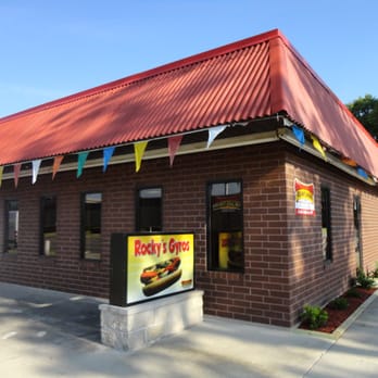 Rocky's Gyros - a brick building with a red roof - Fast Food Near Me - Berkeley, Illinois