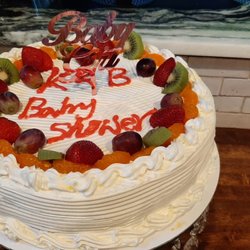 Asahi Bakery - This is the 12" cake (serves 25-30) Fresh Fruit Cake