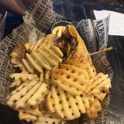 Walk-On’s Sports Bistreaux - Gator wrap