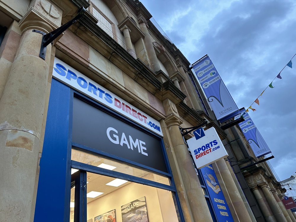SPORTS DIRECT Updated August 2024 31 Cambridge Street, Harrogate