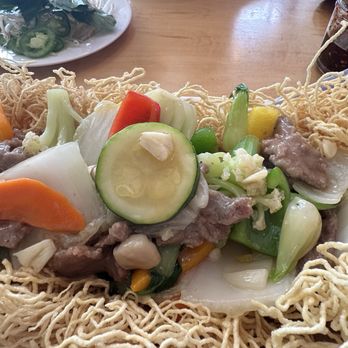 Pho Bar - Crispy noodles with veg & beef - Vietnamese Near Me - Leesburg, Virginia Pho Bar - Crispy noodles with veg & beef - Vietnamese Near Me - Leesburg, Virginia