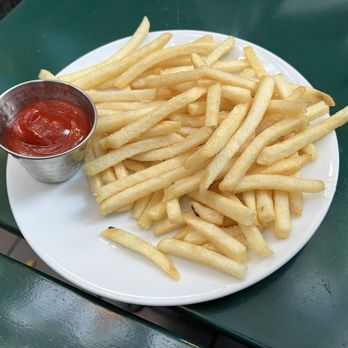 Simonette - Pommes Frites (vg)--DELICIOUS! - French Near Me - Culver City, California