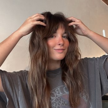 Julia Loneman’s Blowouts - Hello! My name is Julia! I am an assistant at Stranded Salon, currently specializing in blowouts + styling ! - Blow Dry/Out Services Near Me - Costa Mesa, California Julia Loneman’s Blowouts - Hello! My name is Julia! I am an assistant at Stranded Salon, currently specializing in blowouts + styling ! - Blow Dry/Out Services Near Me - Costa Mesa, California