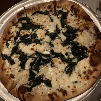 Ritrovo Playa Vista - Bianaca pizza - Italian Near Me - Los Angeles, California Ritrovo Playa Vista - Bianaca pizza - Italian Near Me - Los Angeles, California