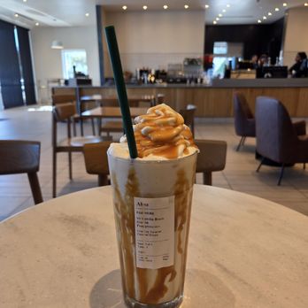 Starbucks - Vanilla Bean Crme Frappuccino Blended Crme + Caramel Sauce - Coffee & Tea Near Me - Troutdale, Oregon Starbucks - Vanilla Bean Crme Frappuccino Blended Crme + Caramel Sauce - Coffee & Tea Near Me - Troutdale, Oregon