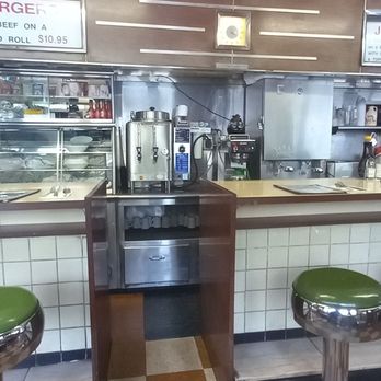 Modern Diner - Diners Near Me - Pawtucket, Rhode Island